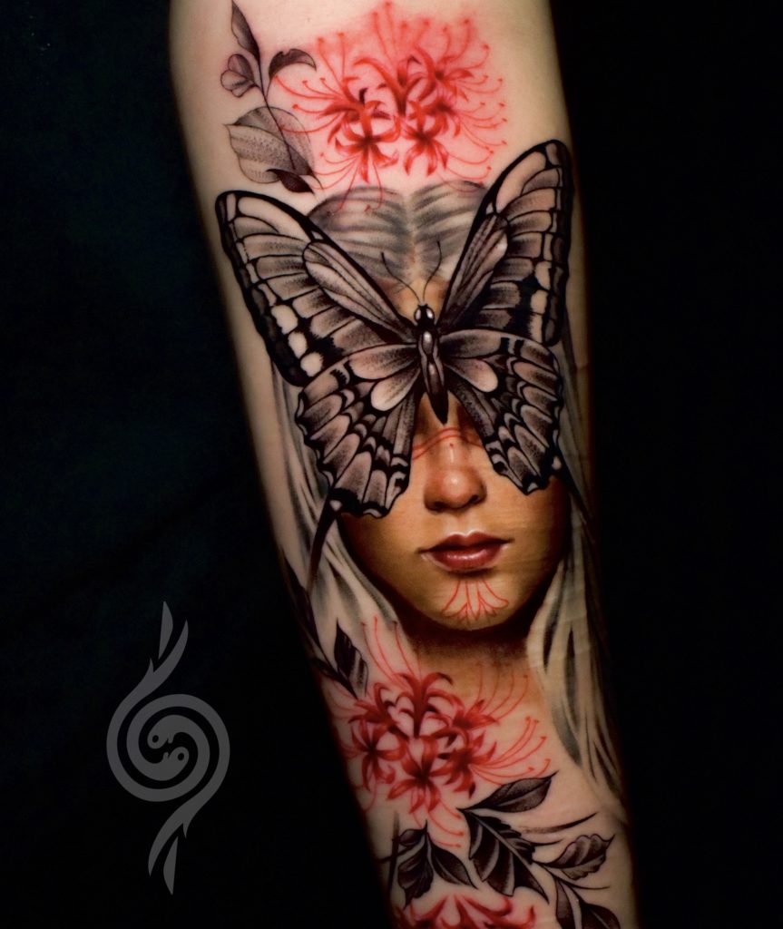Sude Erdem İnk Tattoo & Design Eskişehir.  Colorful (renkli) Woman Portrait x Butterfly Tattoo Design (Kadın Portre x Kelebek  Renkli dövme tasarımı)  dövme modelleri. Aklınızdaki dövme tasarımları ve modellerinin fiyat bilgisi için bizimle iletişime geçiniz.